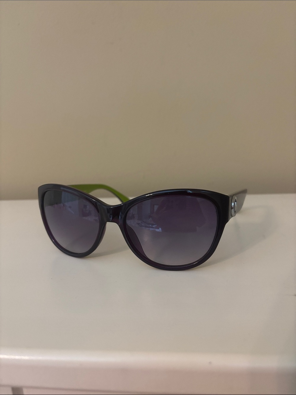 Michael Kors Vivian M2892S Sunglasses Crystal Amethyst